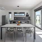 New! Luxury Alta - 50 M 2 Heated Pool Villa