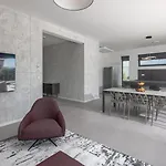 New! Luxury Alta - 50 M 2 Heated Pool Villa *
